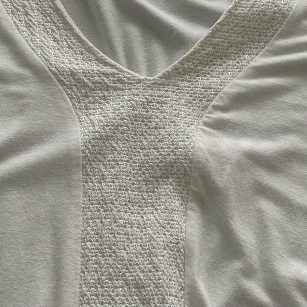 Adrianna Papell White Waterfall Front Tunic Embroidered Inlay Size Large EUC - Picture 6 of 10